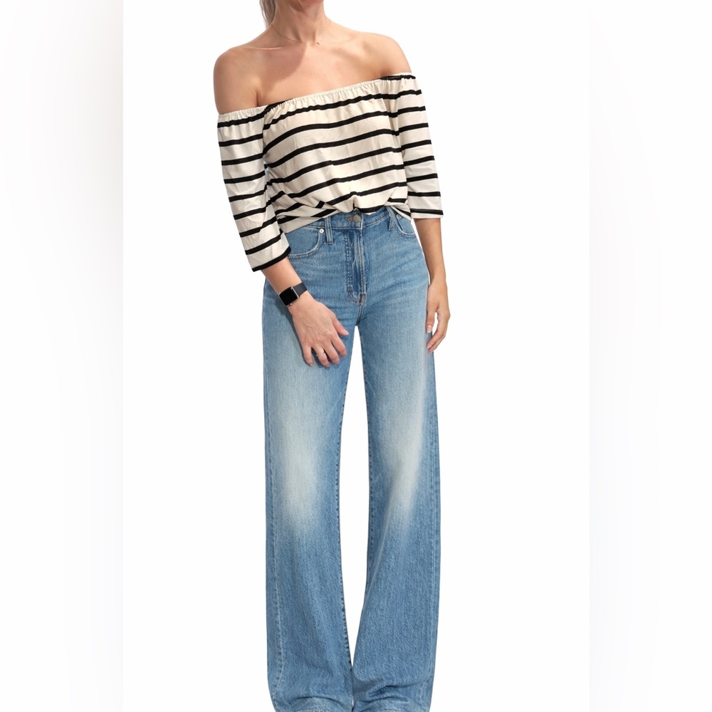 BB Dakota off the shoulder top
